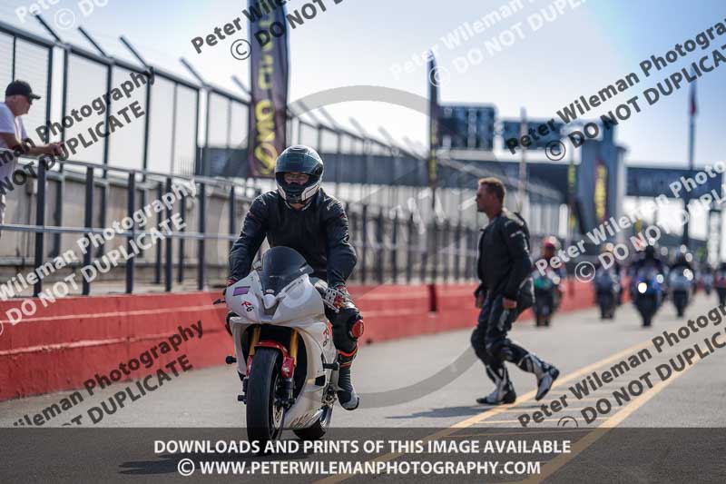 donington no limits trackday;donington park photographs;donington trackday photographs;no limits trackdays;peter wileman photography;trackday digital images;trackday photos